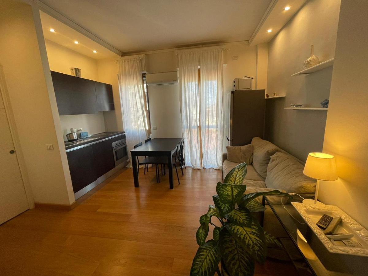 Ferienwohnung Arco Della Pace Corso Sempione 12 Mailand Exterior foto